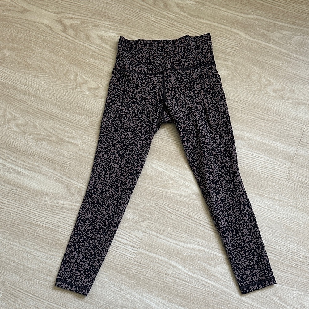 Athleta | Salutation Stash Pocket Gravel Tight (size XS) - Picture 3 of 6